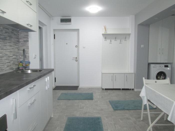 Apartament Sarra Тирговіште Екстер'єр фото